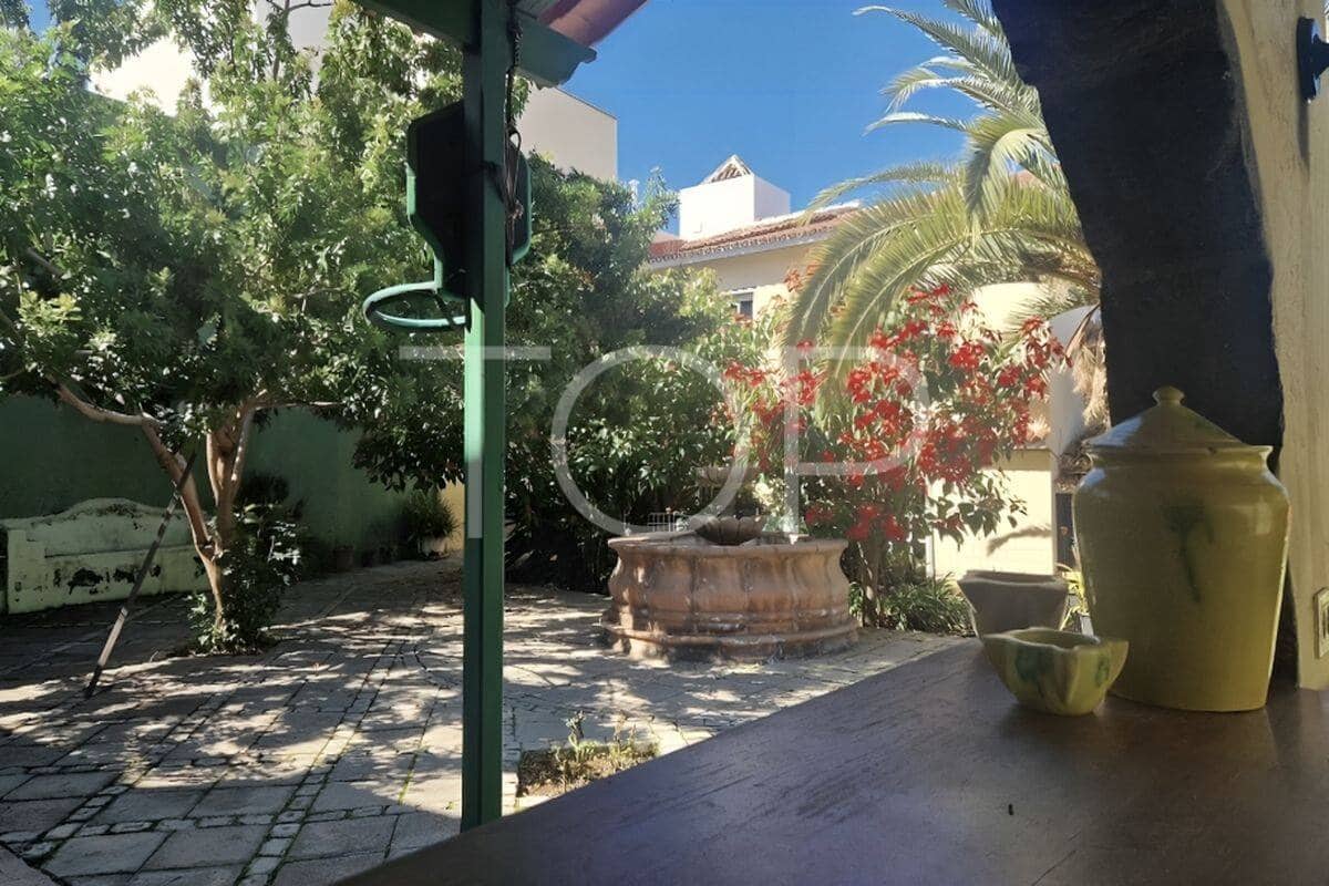 8 soveværelse Rækkehus til salg i La Orotava med garage - € 730.000 (Ref: 9554269)