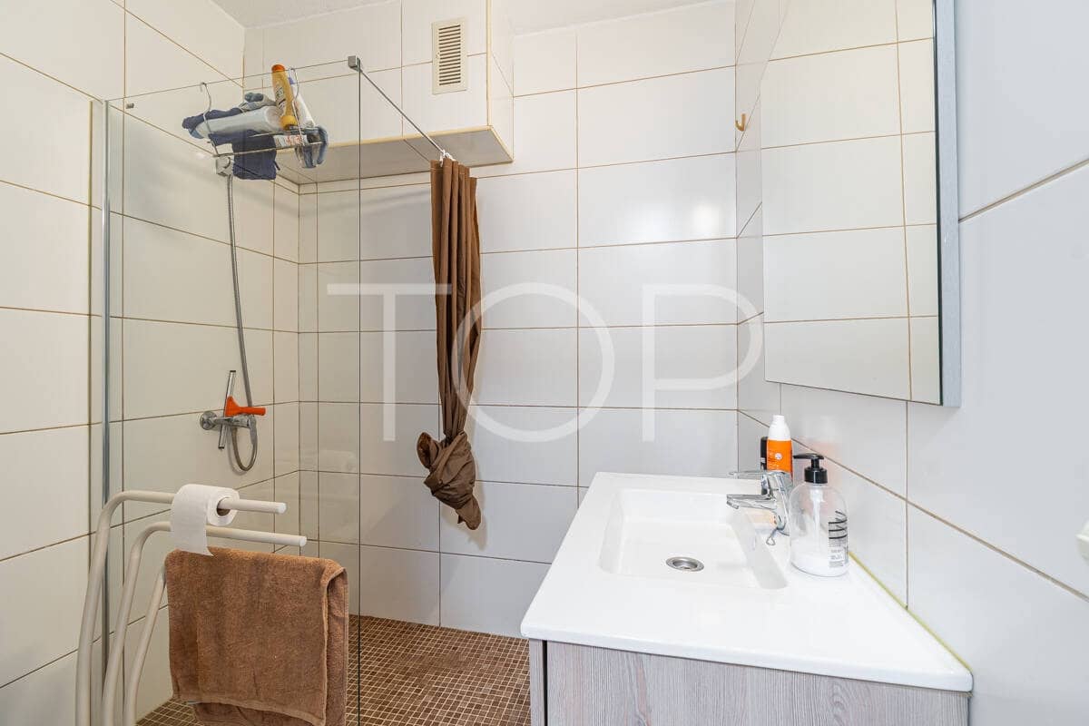 1 soverom Leilighet til salgs i Los Cristianos med svømmebasseng - € 370 000 (Ref: 9566777)