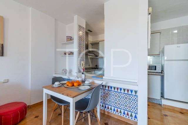 1 soverom Leilighet til salgs i Los Cristianos, Arona med svømmebasseng - € 370 000 (Ref: 9566777)