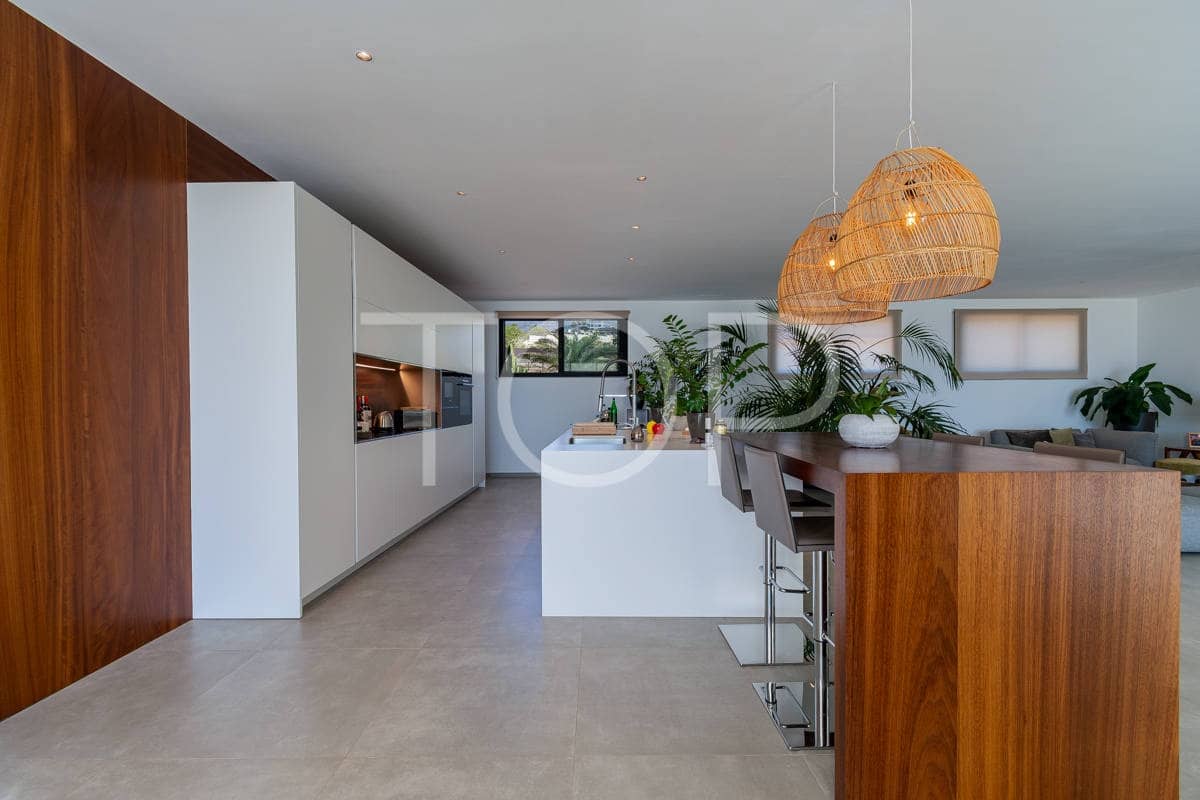 2 sovrum Hus till salu i Marazul med pool garage - 2 500 000 € (Ref: 9569982)