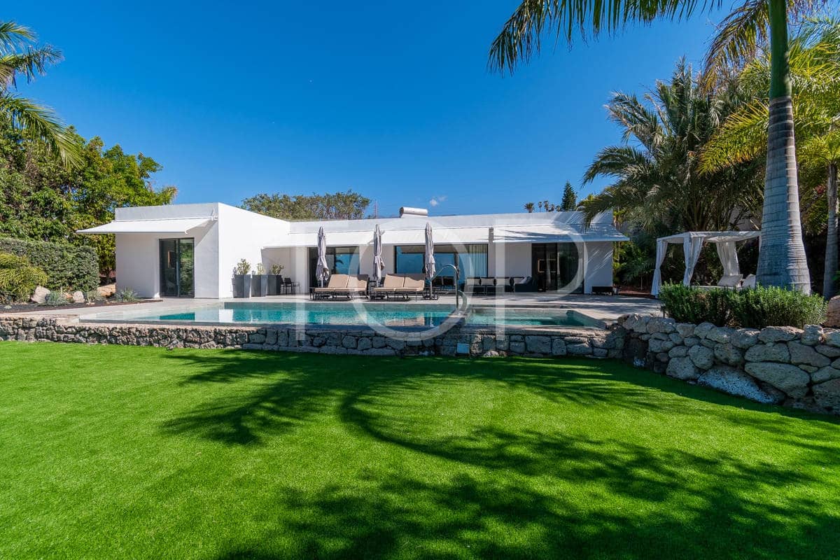 2 sovrum Hus till salu i Marazul med pool garage - 2 500 000 € (Ref: 9569982)