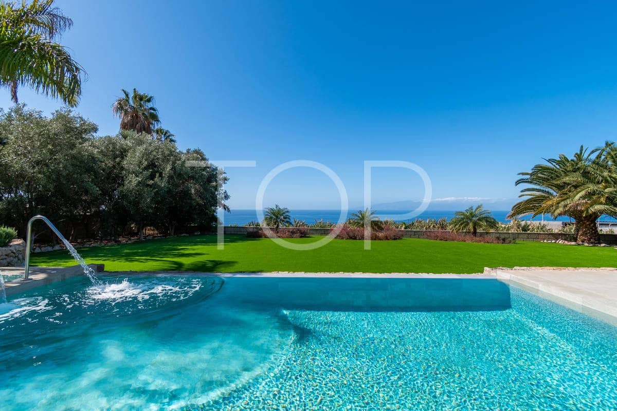 2 sovrum Hus till salu i Marazul med pool garage - 2 500 000 € (Ref: 9569982)