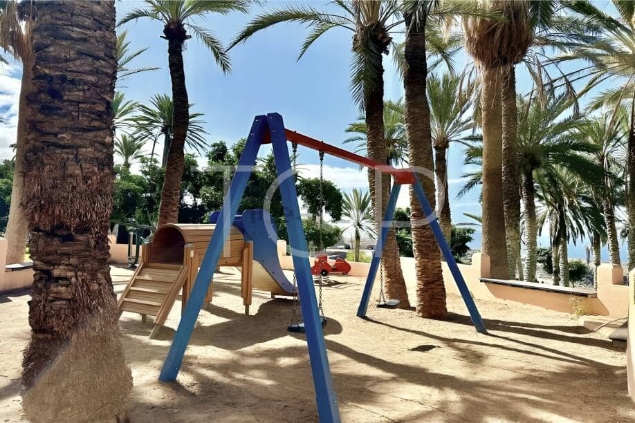 3 makuuhuone Asunto myytävänä paikassa Marazul mukana uima-altaan 
autotalli - 705 000 € (Ref: 9573420)