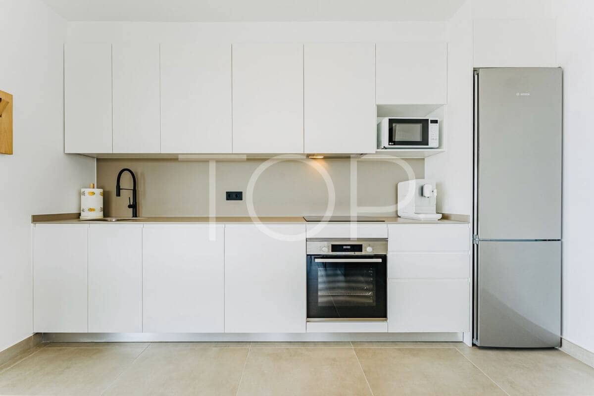 3 sypialnia Penthouse na sprzedaż w El Madronal z basenem garażem - 1 145 000 € (Ref: 9581280)