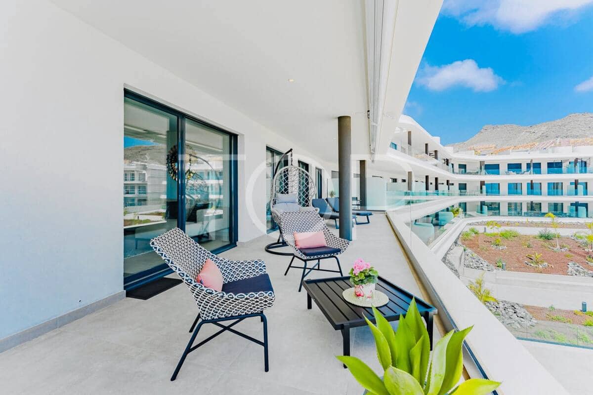 3 sypialnia Penthouse na sprzedaż w El Madronal z basenem garażem - 1 145 000 € (Ref: 9581280)