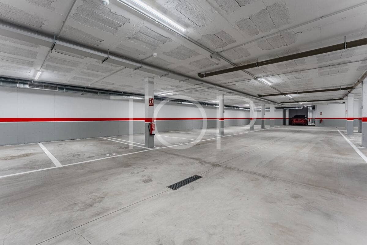 3 sypialnia Penthouse na sprzedaż w El Madronal z basenem garażem - 1 145 000 € (Ref: 9581280)