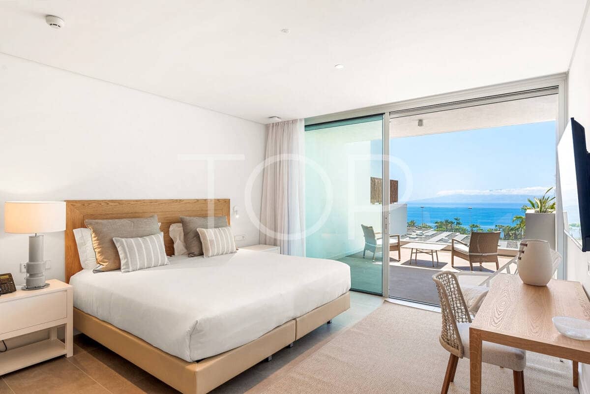 3 soverom Leilighet til salgs i Guia de Isora med svømmebasseng garasje - € 1 479 000 (Ref: 9590388)