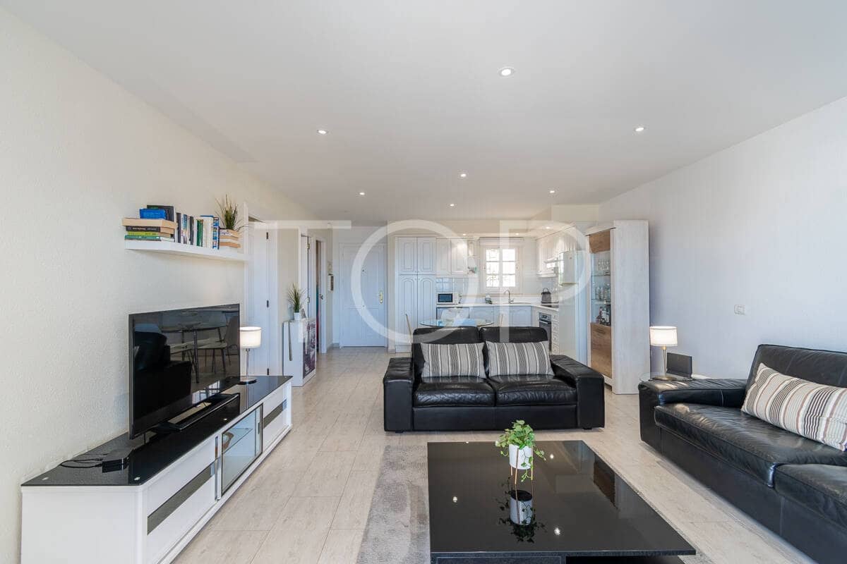 2 sovrum Lägenhet till salu i Costa Adeje med pool - 410 000 € (Ref: 9603625)