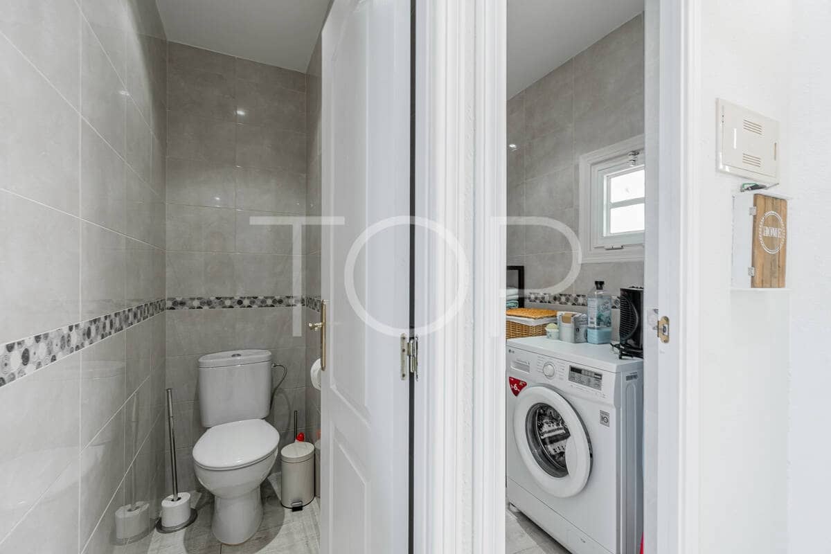 2 sovrum Lägenhet till salu i Costa Adeje med pool - 410 000 € (Ref: 9603625)