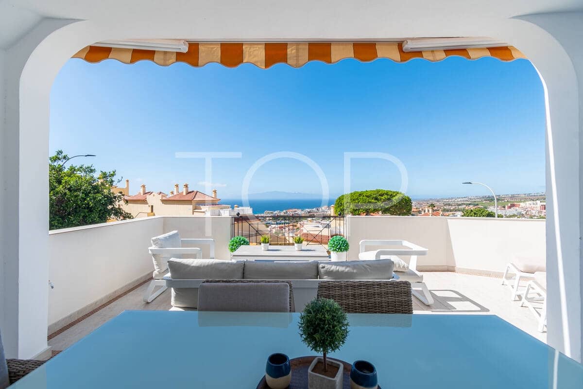 2 sovrum Lägenhet till salu i Costa Adeje med pool - 410 000 € (Ref: 9603625)