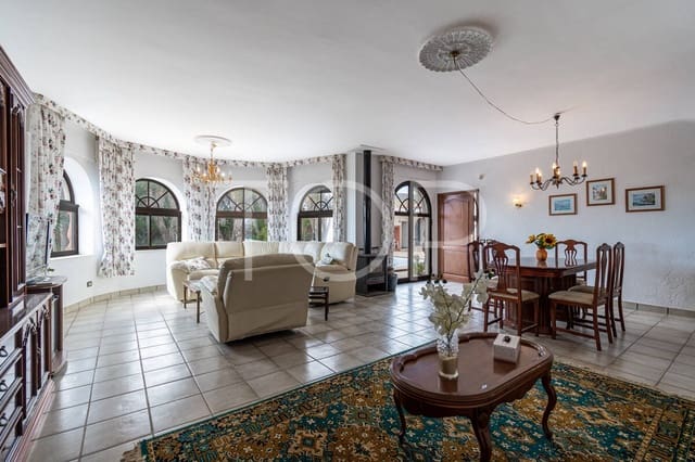 5 bedroom Villa for sale in San Isidro de Abona, Granadilla de Abona with pool garage - € 780,000 (Ref: 9610523)