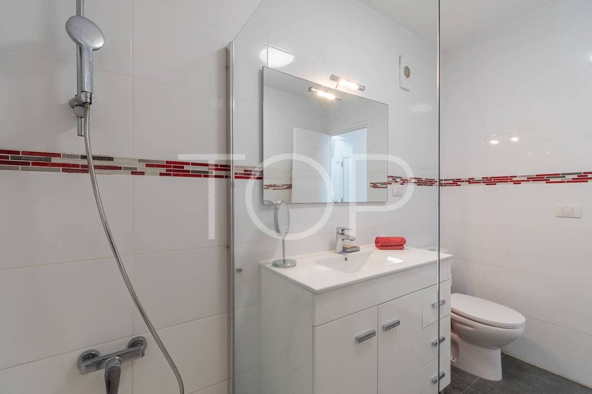 3 bedroom Penthouse for sale in Adeje - € 590,000 (Ref: 9618715)