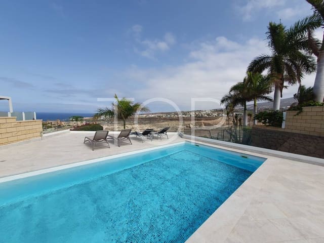 4 bedroom Villa for sale in Playa del Duque, Adeje with pool - € 2,100,000 (Ref: 9624260)