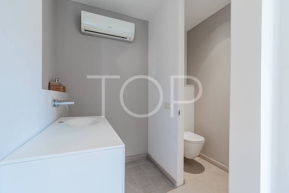 2 quarto Penthouse para venda em Playa del Duque com piscina garagem - 950 000 € (Ref: 9626926)