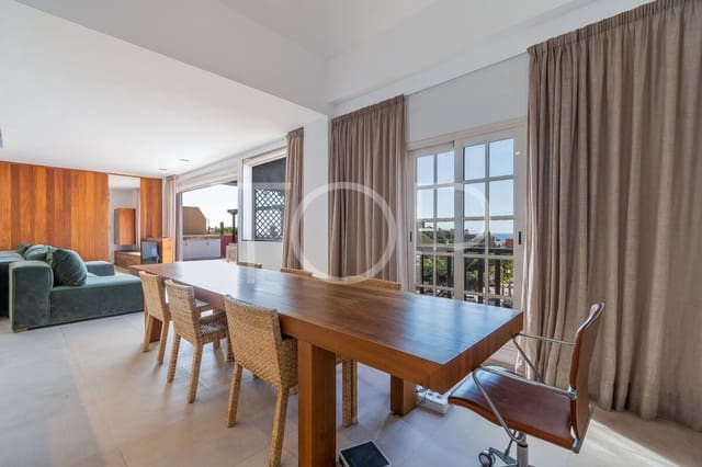 2 quarto Penthouse para venda em Playa del Duque, Adeje com piscina garagem - 950 000 € (Ref: 9626926)