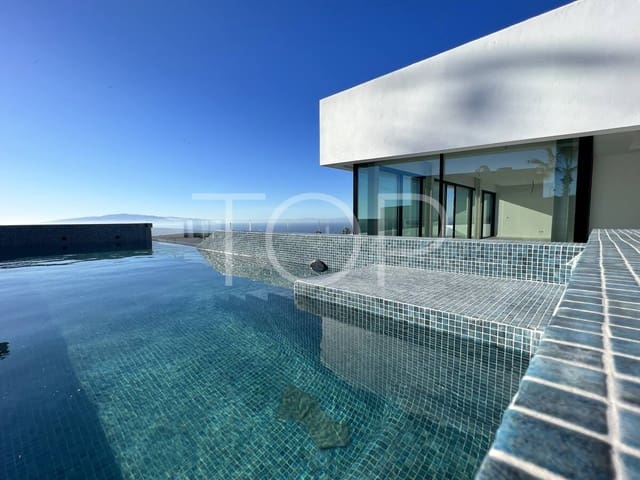 3 soverom Villa til salgs i Guía de Isora med svømmebasseng garasje - € 3 290 000 (Ref: 9626927)