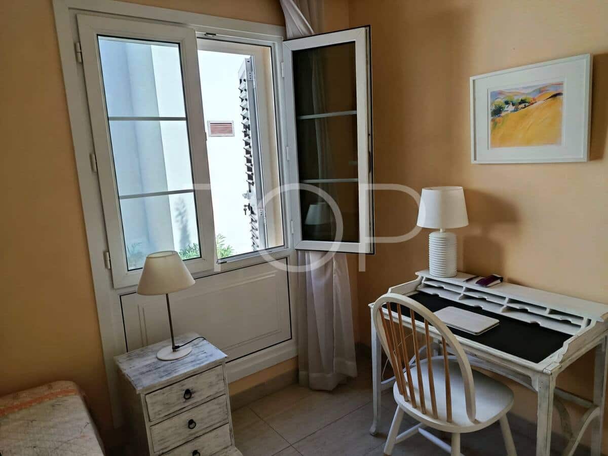 2 makuuhuone Rivitalo myytävänä paikassa Chayofa mukana 
autotalli - 465 000 € (Ref: 9632824)