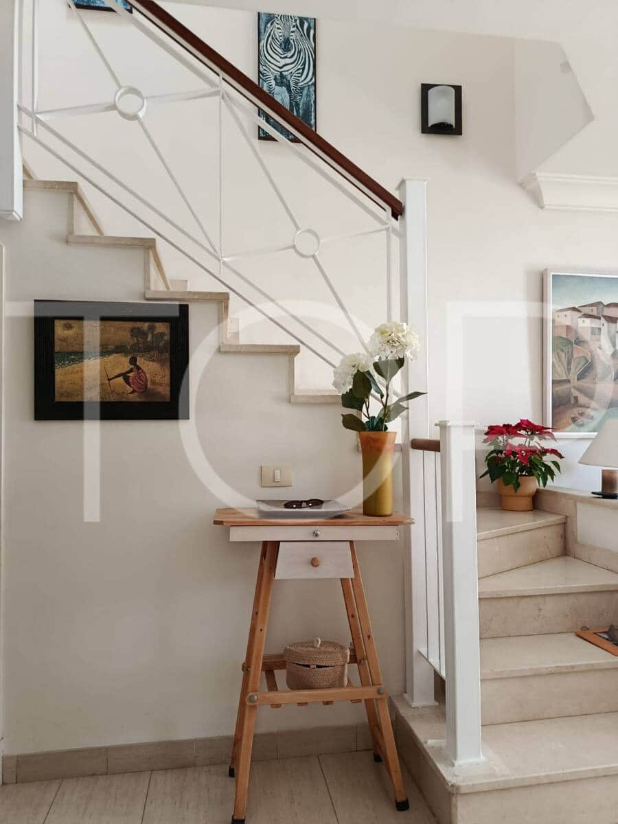 2 makuuhuone Rivitalo myytävänä paikassa Chayofa mukana 
autotalli - 465 000 € (Ref: 9632824)