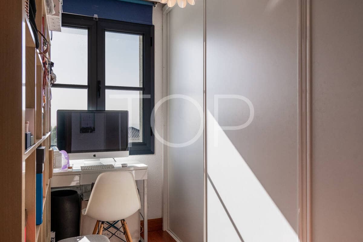 3 soverom Rekkehus til salgs i El Madronal med garasje - € 460 000 (Ref: 9650874)