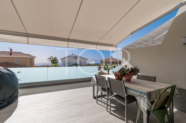 Adosado de 3 habitaciones en El Madroñal, Adeje en venta con garaje - 460.000 € (Ref: 9650874)