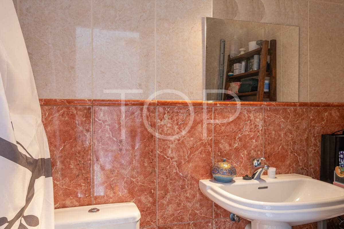 3 soverom Rekkehus til salgs i El Madronal med garasje - € 460 000 (Ref: 9650874)