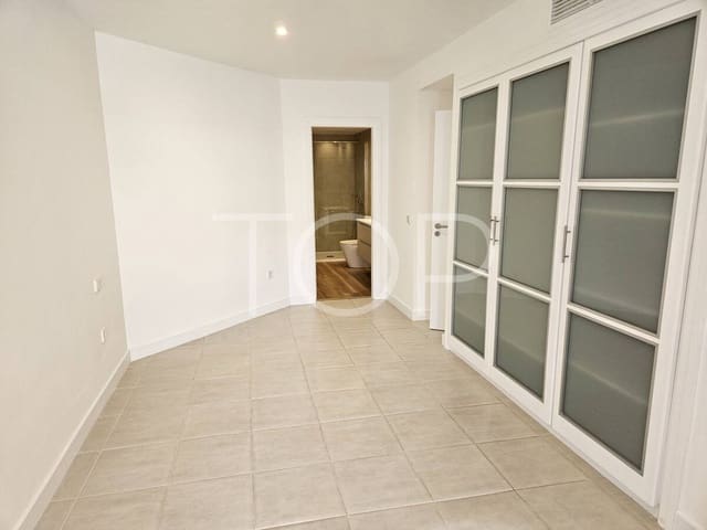 1 camera da letto Appartamento in vendita in Los Cristianos, Arona con piscina garage - 324.111 € (Rif: 9654352)