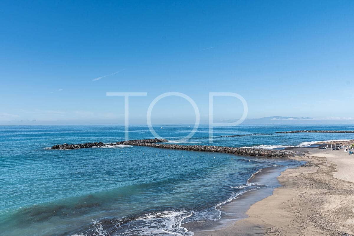 1 chambre Penthouse à vendre à Playa de las Americas avec piscine - 299 000 € (Ref: 9669622)