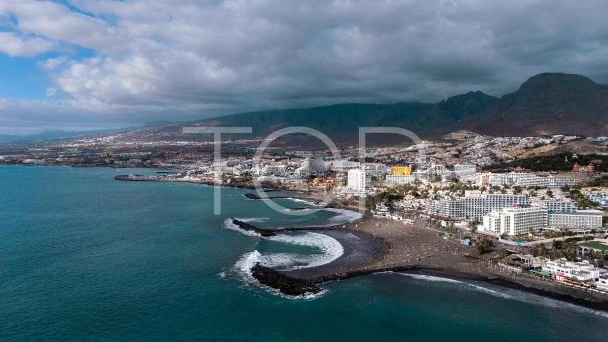 1 chambre Penthouse à vendre à Playa de las Americas avec piscine - 299 000 € (Ref: 9669622)