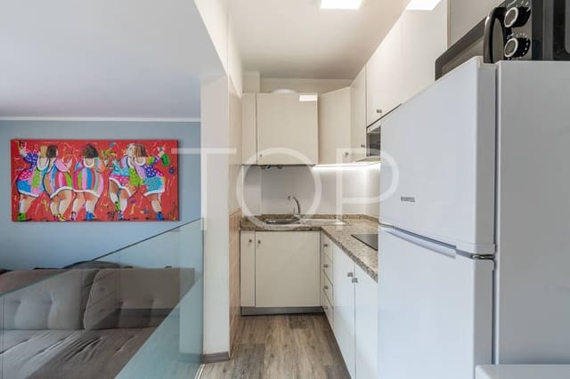 1 sypialnia Penthouse na sprzedaż w Playa de las Americas, Arona z basenem - 299 000 € (Ref: 9669622)