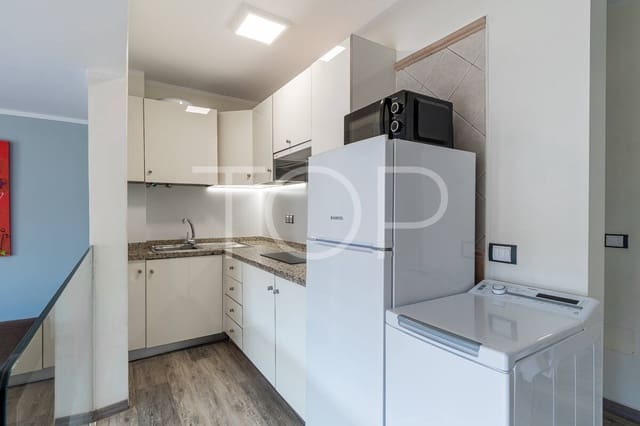 1 sypialnia Penthouse na sprzedaż w Playa de las Americas, Arona z basenem - 299 000 € (Ref: 9669622)