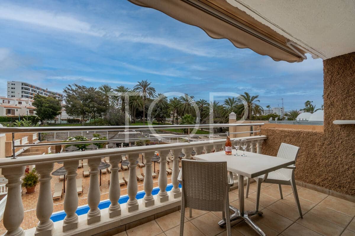 1 bedroom Penthouse for sale in Playa de las Americas with pool - € 299,000 (Ref: 9669622)