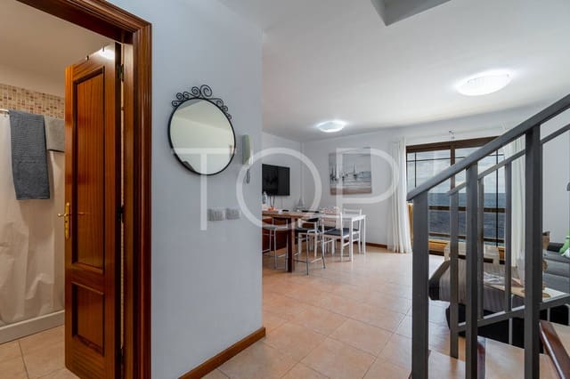 2 makuuhuone Kattohuoneisto myytävänä paikassa Poris de Abona, Arico mukana 
autotalli - 325 000 € (Ref: 9672762)