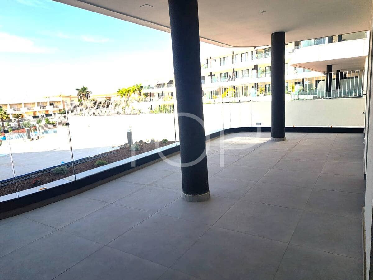 2 slaapkamer Flat te koop in El Madronal met zwembad garage - € 550.000 (Ref: 9679302)