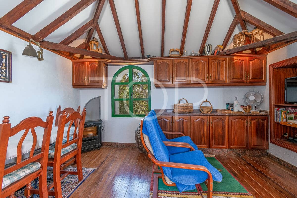 6 bedroom Finca/Country House for sale in El Salto with pool garage - € 998,000 (Ref: 9685724)