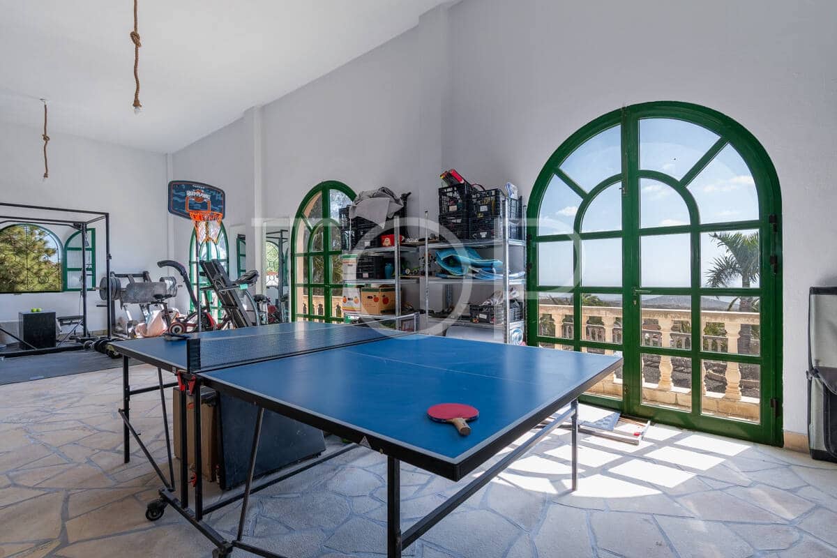 6 bedroom Finca/Country House for sale in El Salto with pool garage - € 998,000 (Ref: 9685724)