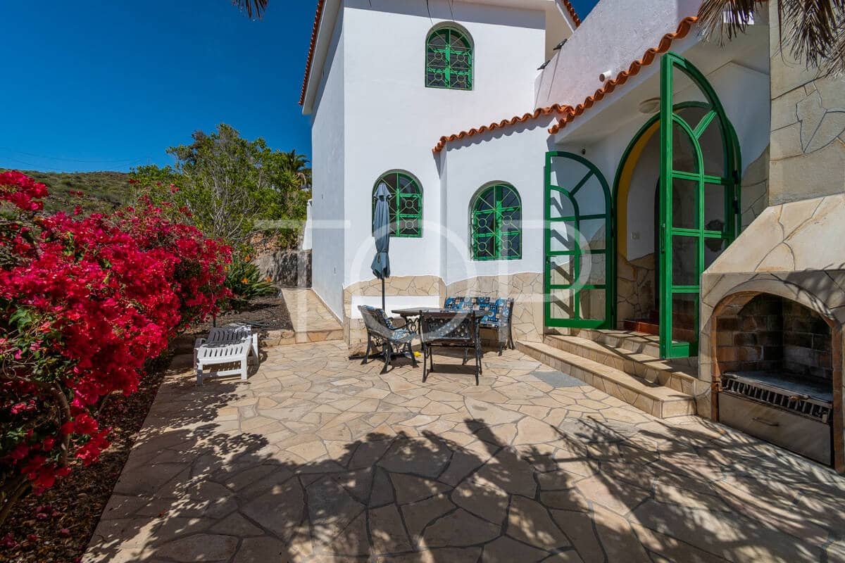 6 bedroom Finca/Country House for sale in El Salto with pool garage - € 998,000 (Ref: 9685724)