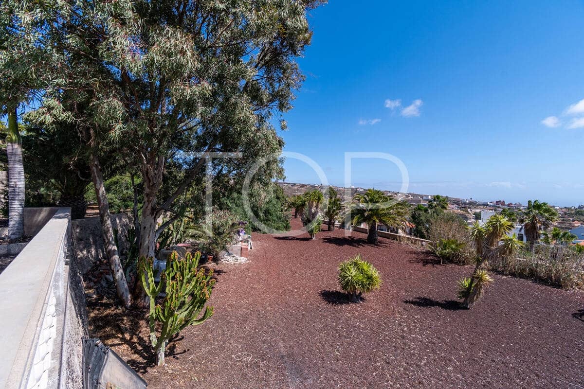 6 bedroom Finca/Country House for sale in El Salto with pool garage - € 998,000 (Ref: 9685724)