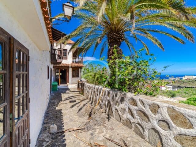 10 soveværelse Byhus til salg i Icod de los Vinos med garage - € 559.000 (Ref: 9685727)