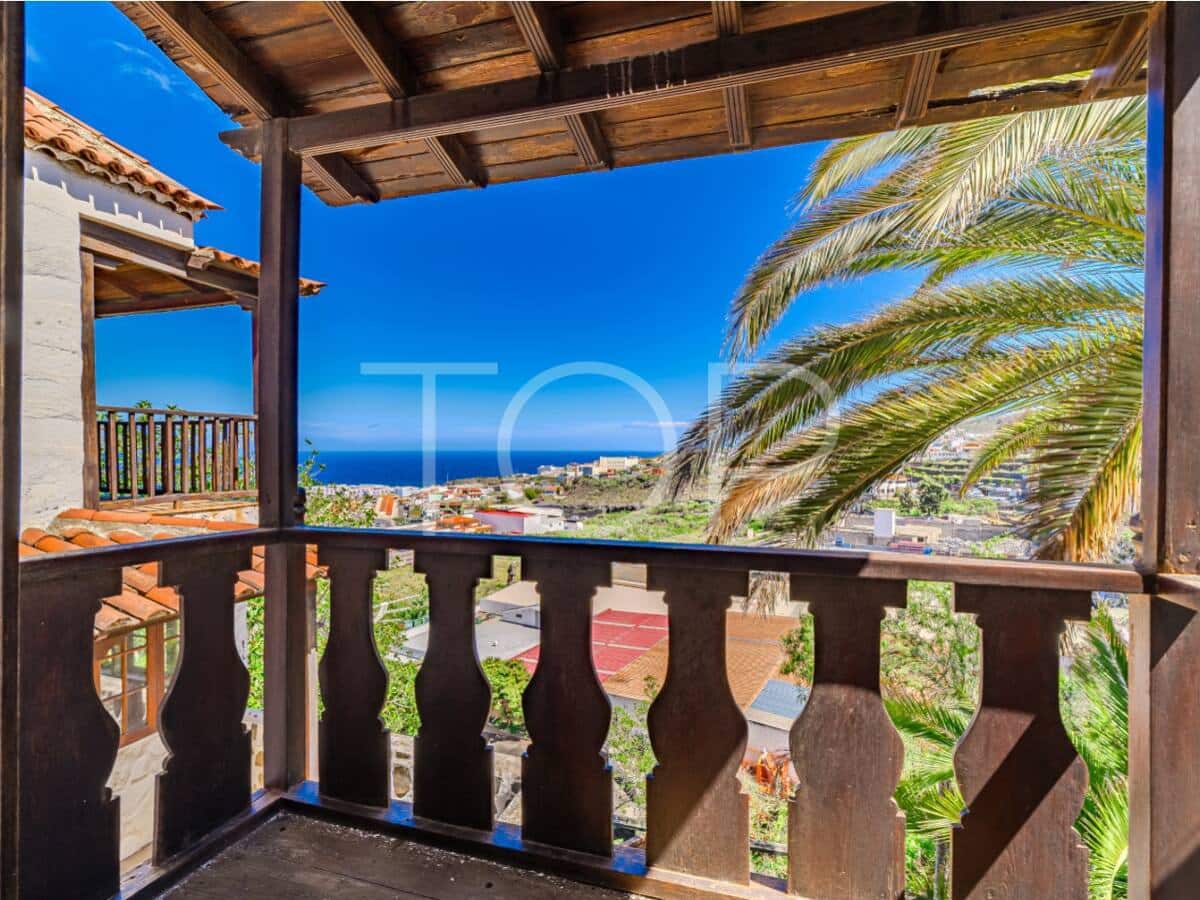 10 soveværelse Byhus til salg i Icod de los Vinos med garage - € 559.000 (Ref: 9685727)