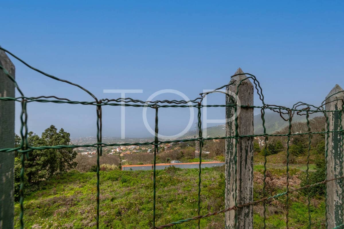 6 bedroom Finca/Country House for sale in La Orotava with garage - € 1,100,000 (Ref: 9697874)