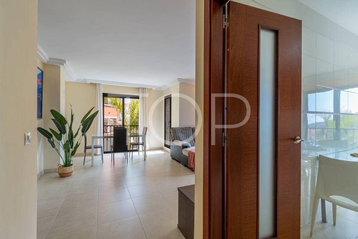 2 soverom Leilighet til salgs i Adeje med garasje - € 360 000 (Ref: 9725156)