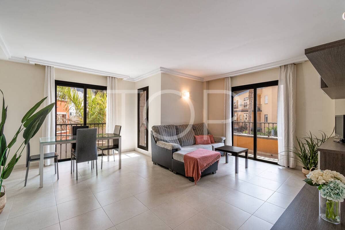 2 soverom Leilighet til salgs i Adeje med garasje - € 360 000 (Ref: 9725156)