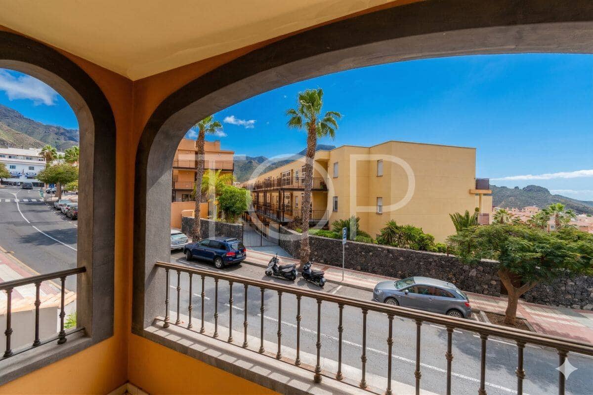 2 soverom Leilighet til salgs i Adeje med garasje - € 360 000 (Ref: 9725156)