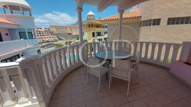 Piso de 2 habitaciones en Los Cristianos, Arona en venta con piscina garaje - 641.311 € (Ref: 9737728)