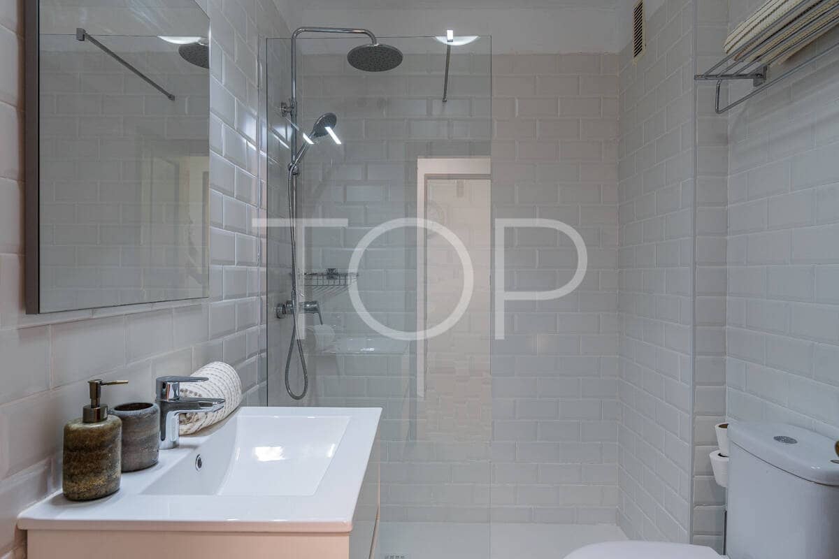 3 makuuhuone Kattohuoneisto myytävänä paikassa Palm-Mar mukana uima-altaan 
autotalli - 414 000 € (Ref: 9741429)