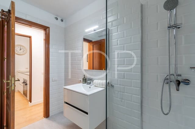 3 makuuhuone Kattohuoneisto myytävänä paikassa Palm-Mar, Arona mukana uima-altaan 
autotalli - 414 000 € (Ref: 9741429)