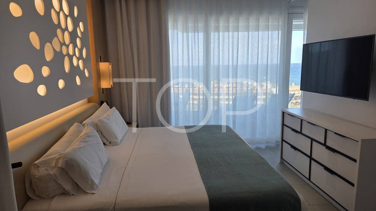 1 soverom Leilighet til salgs i La Caleta Adeje med svømmebasseng - € 780 000 (Ref: 9755091)