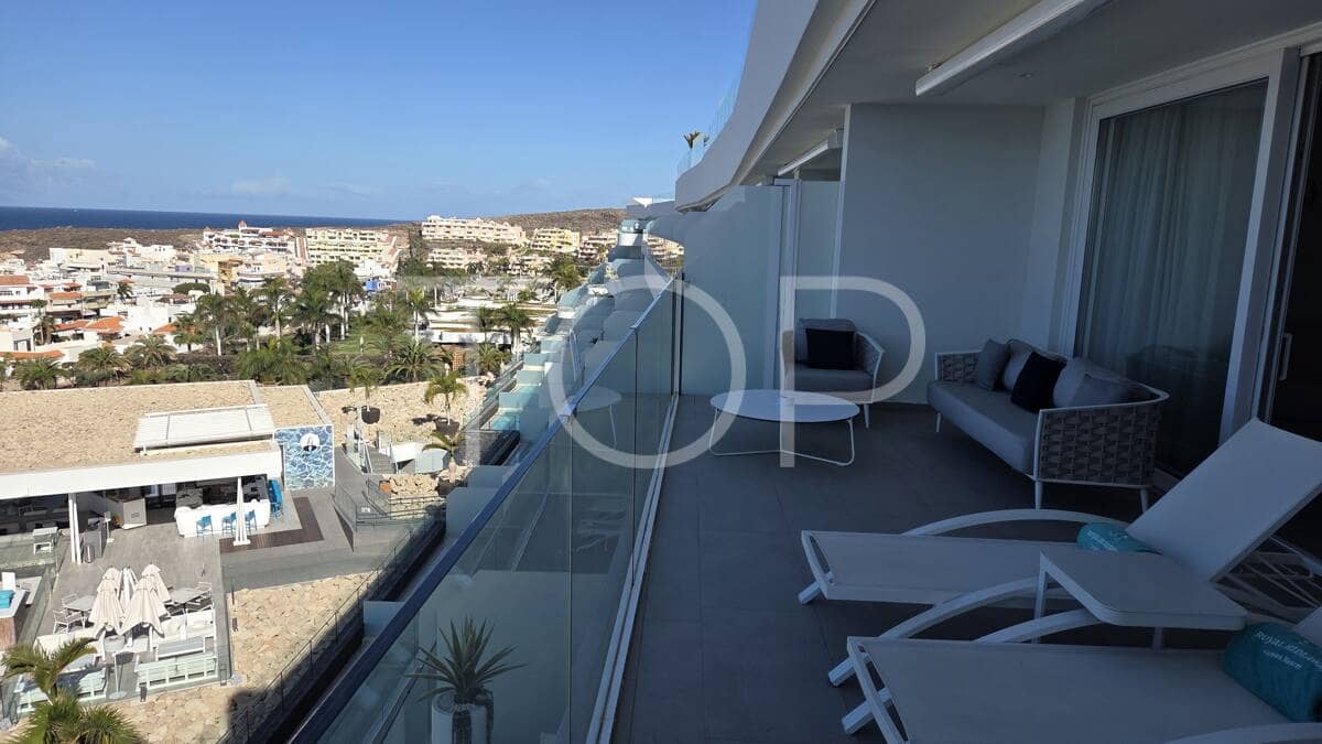 1 soverom Leilighet til salgs i La Caleta Adeje med svømmebasseng - € 780 000 (Ref: 9755091)