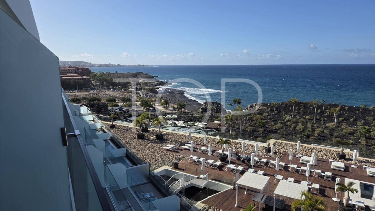 1 soverom Leilighet til salgs i La Caleta Adeje med svømmebasseng - € 780 000 (Ref: 9755091)