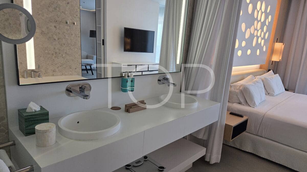 1 soverom Leilighet til salgs i La Caleta Adeje med svømmebasseng - € 780 000 (Ref: 9755091)